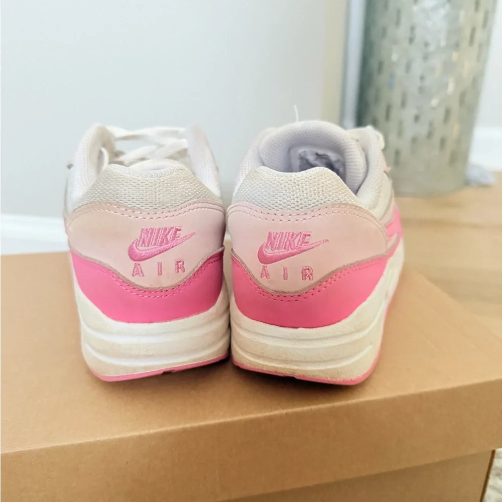 Nike Kids Sneakers - Pink and White - Picture 4 of 4